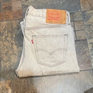 Levi's Men's Light Gray Straight Jeans